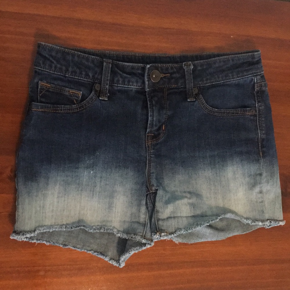 🎀TO CUTE🎀 Faded jean shorts